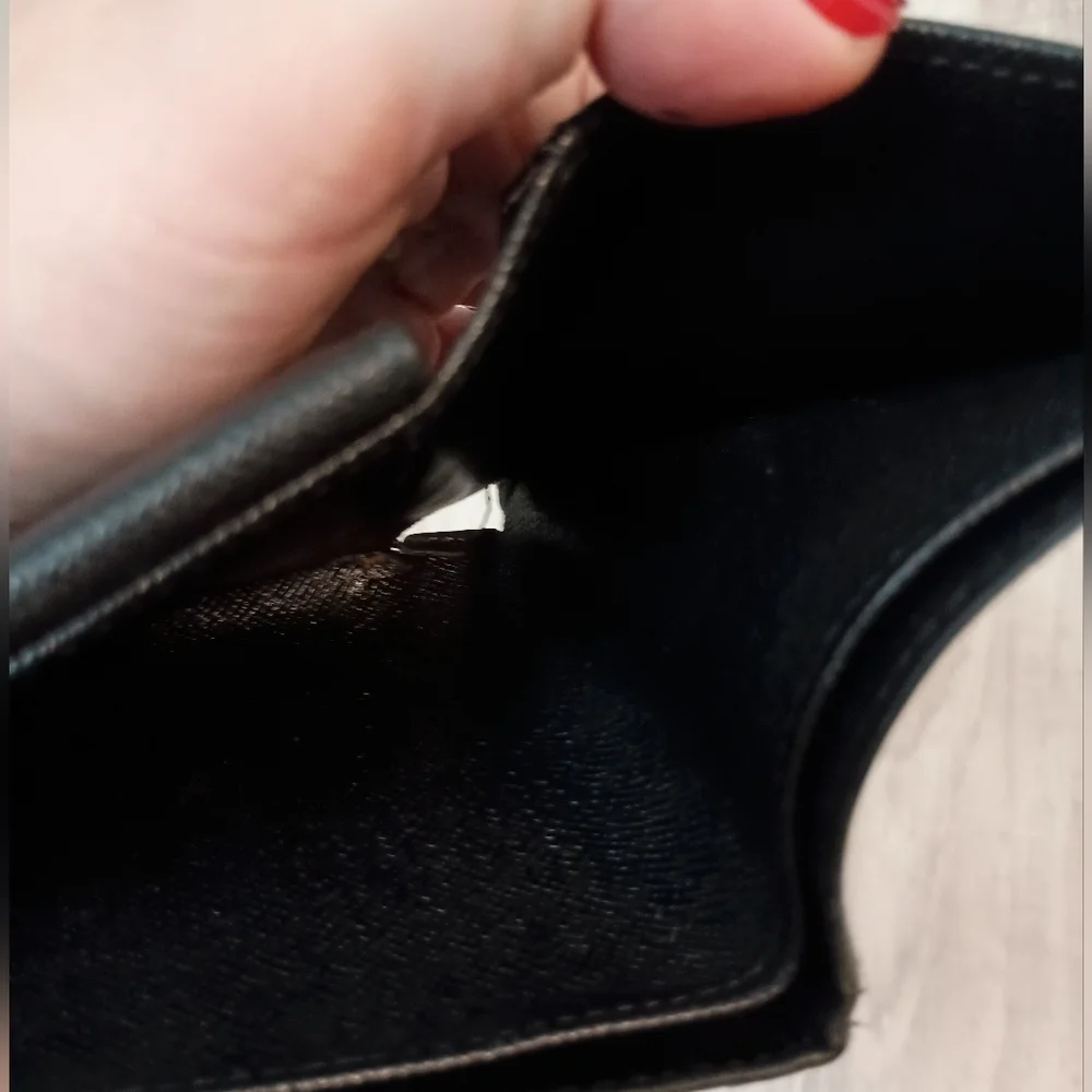 LOUIS VUITTON Marco Black Epi Leather BiFold Wallet